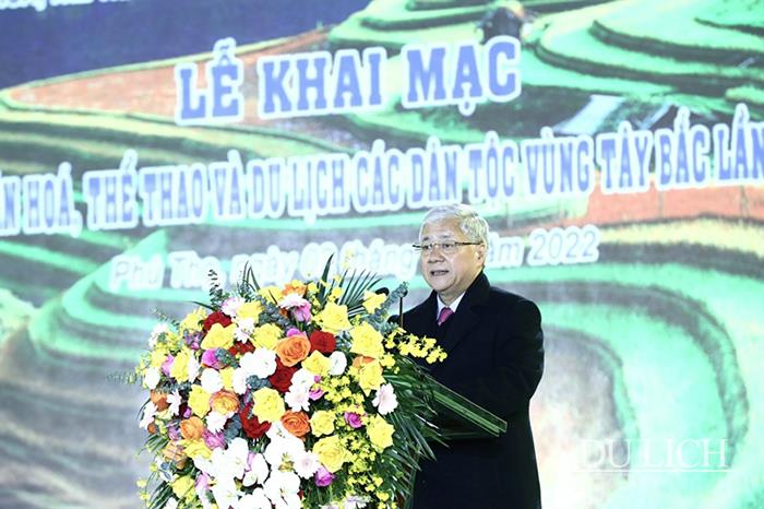 Chủ tịch UB TW MT TQ Việt Nam Đỗ Văn Chiến phát biểu